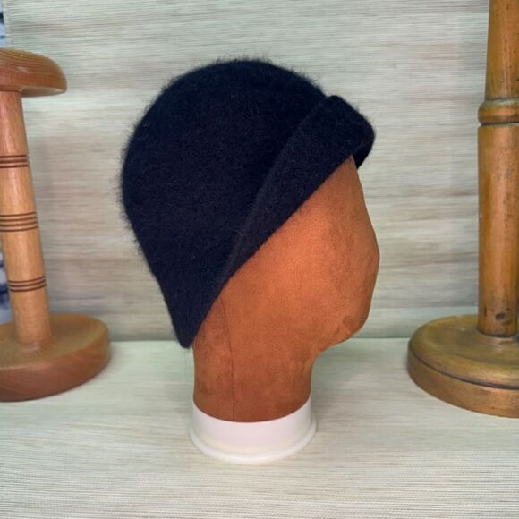Le Chateau black mohair bucket hat - Picture 3 of 6